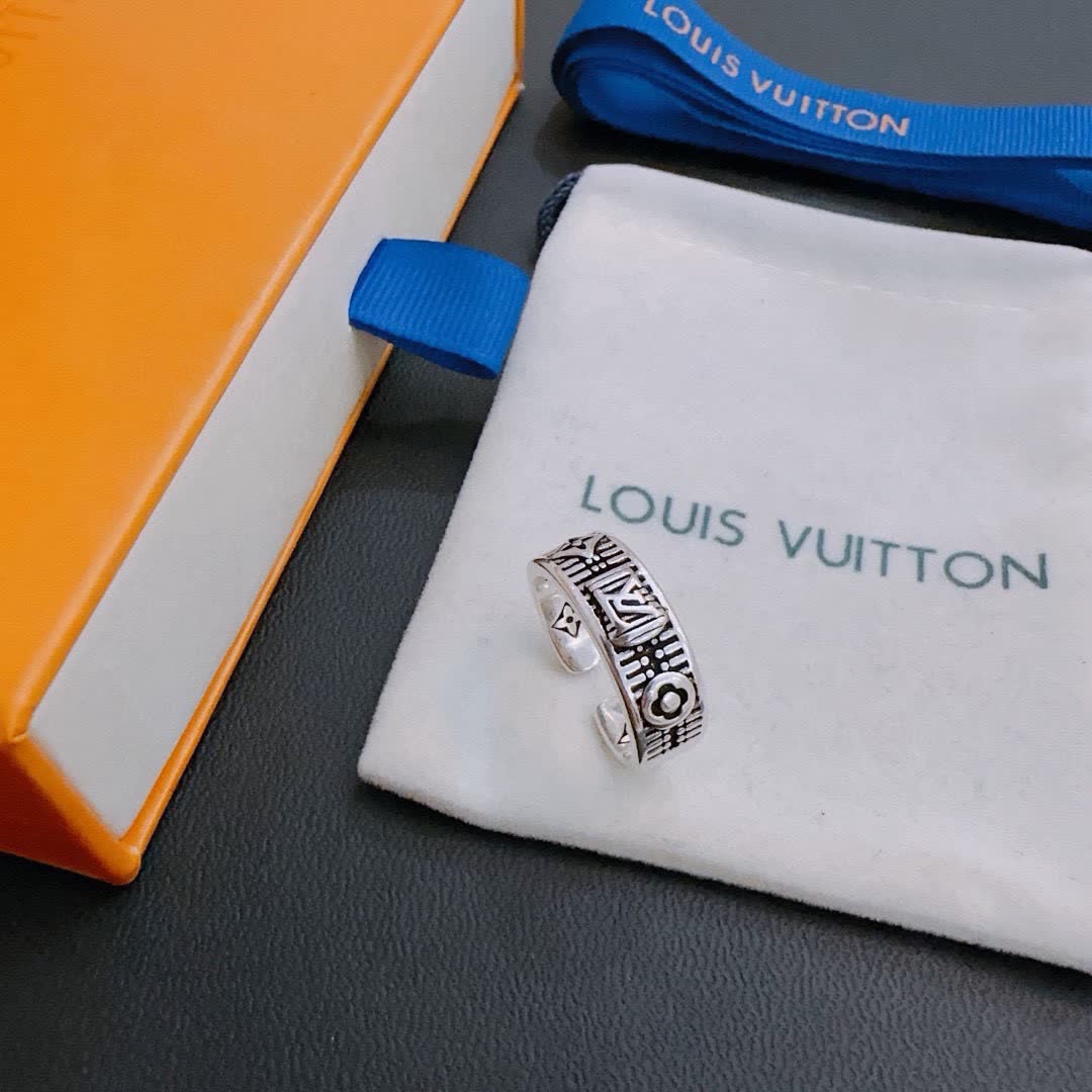 Louis Vuitton Silver Ring